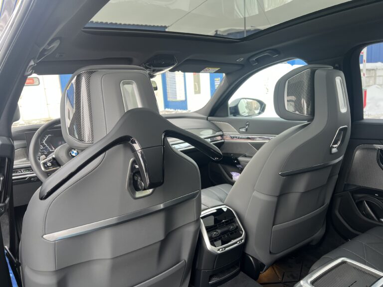 BMW 7 серия (G70)